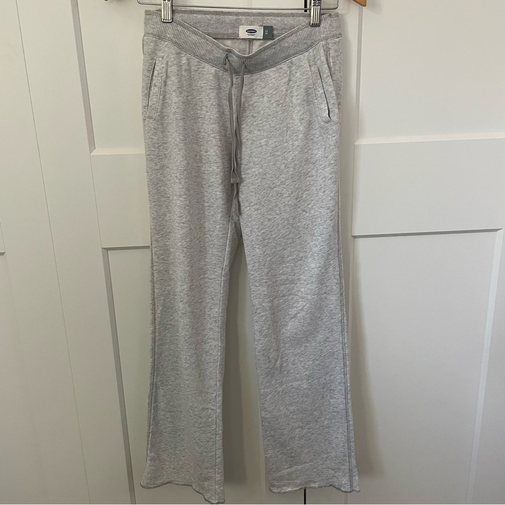 Old Navy Heather Gray Straight Leg Lounge Sweatpants with Pockets